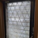 クリーニング前の網戸